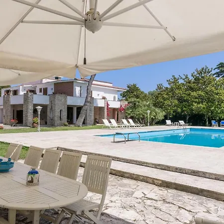 Villa Il Melograno San Cataldo (Apulia)